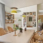 3 Bedroom Stunning In Rødby